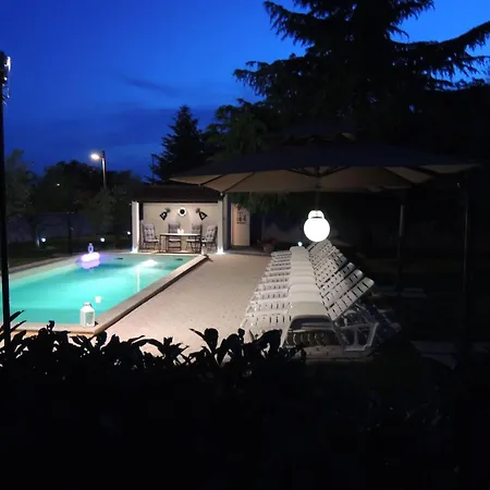 Ferienhaus-in-porec-mit-pool-melisa-6 3* Porec